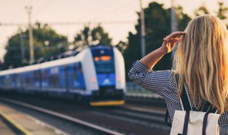 坐高铁是不是不用身份证（坐高铁不用身份证怎么进站?）