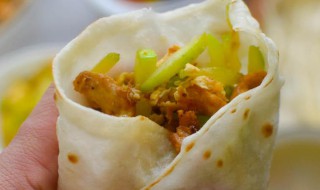 家常卷菜的薄饼怎么做（薄饼卷菜的家常做法）