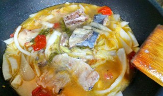 电炒锅怎么做酸菜鱼好吃又简单（电炒锅怎么做酸菜鱼好吃又简单视频）