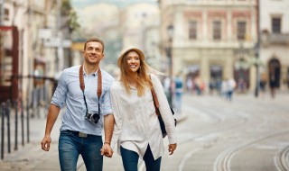 有关旅游的优美的句子摘抄简短（关于旅游的句子唯美短句）