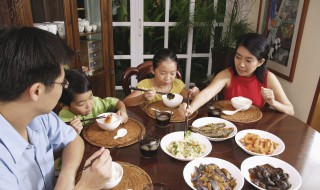 春节为什么吃年夜饭(春节为什么吃年夜饭 春节年夜饭的意义)