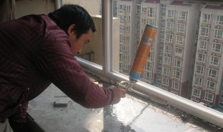 发泡胶使用要注意什么（发泡胶用时注意什么）