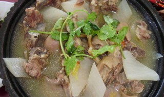 冬天吃羊肉的好处（冬天吃羊肉的好处有哪些）