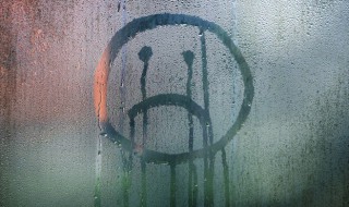 有点让人难过的文案（有点让人难过的文案图片）