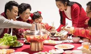 大年三十吃什么（大年三十吃什么馅饺子）