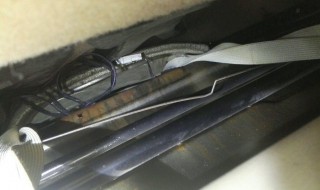 雨刮器里面进沙子怎么办 雨刮器里面进沙子怎么办啊