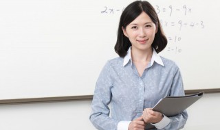 给学生的新年祝福（给学生的新年祝福语四个字）