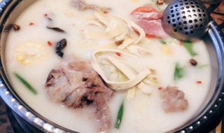 骨汤火锅怎么弄（骨头汤怎么弄火锅）