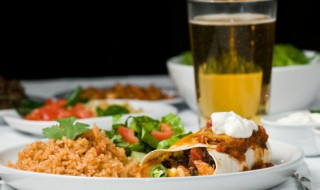 啤酒做菜后还有酒精吗(啤酒做菜后还有酒精吗孕妇能吃吗)