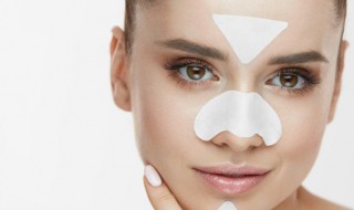 去完黑头收缩毛孔的最好方法(怎么能去黑头收缩毛孔)