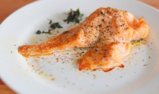 腌制炸草鱼方法 腌制炸草鱼方法窍门