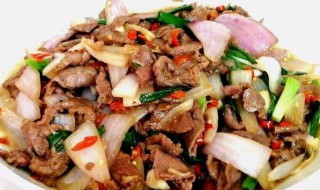 如何做洋葱炒羊肉 如何做洋葱炒羊肉好吃