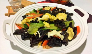 如何做木耳黄瓜炒鸡蛋 怎样做黄瓜木耳炒鸡蛋