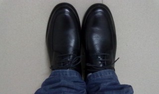 穿皮鞋鞋带方法（皮鞋穿鞋带方法各种各样）