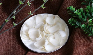 百合皂角米粥如何做（皂角米粥怎么做）