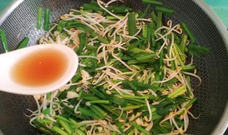 豆芽炒韭菜如何做 豆芽炒韭菜做法