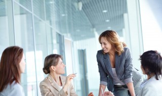 职场上如何做好自我介绍(职场上如何做好自我介绍面试)