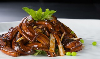 梦见好多黄鳝是什么意思（女人梦见好多黄鳝是什么意思）