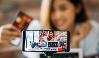 抖音大脸特效怎么弄（抖音大脸特效怎么弄出来）