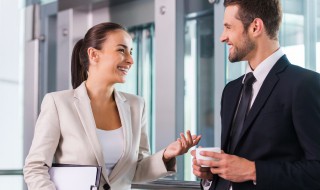 和男生聊天技巧幽默 和男生聊天技巧幽默回复