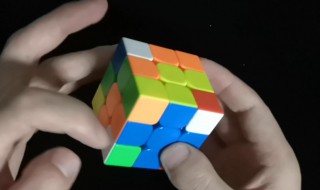 魔方顶面十字怎么拼（魔方顶面十字怎么拼好）