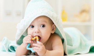 造成宝宝皮肤干燥的原因（造成宝宝皮肤干燥的原因是）