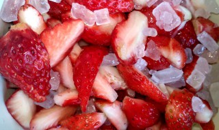 羽衣甘蓝草莓冰的做法（羽衣甘蓝做法大全）