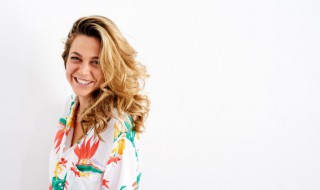 女人走桃花运会挡财运吗（女人走桃花运会挡财运吗知乎）