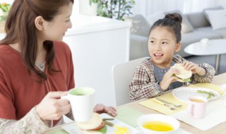 梦见和妈妈吵架（梦见和妈妈吵架很厉害）