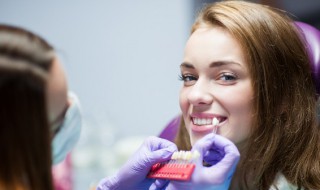 梦见牙齿掉一半留一半（梦见牙齿掉一半留一半财运好吗）