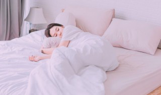 女人梦见自己鞋子丢了（女人梦见自己鞋子丢了光脚走路）