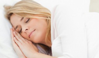 梦见划船在水上 梦见划船在水上船里进水