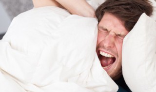 梦到上厕所大便（梦到上厕所大便弄到手上）