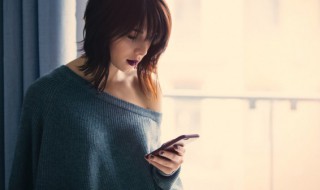 苹果手机怎么改时间和日期（苹果手机怎么改时间和日期的颜色）