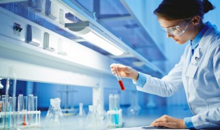 酒精比水轻还是重（酒精重还是水重）