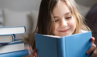 适合发朋友圈简单干净的句（朋友圈最干净的句子）