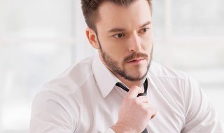 男生带有右耳钉代表什么意思 男生右耳戴耳钉什么意思