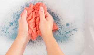 衣服上锈迹怎么洗掉 衣服上锈迹怎么洗掉小窍门