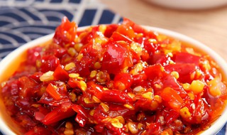 剁椒怎么腌制（剁椒怎么腌制保存一年）