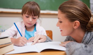 喷怎么组词 香喷喷的喷怎么组词