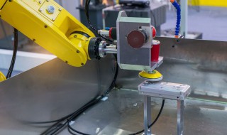 切割机怎样换锯片?（切割机怎样换锯片有视频吗）