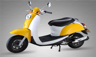 踏板车打着后给油熄火（踏板车打着后给油熄火正常吗）