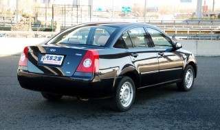 怎样更换奇瑞a5的大灯灯泡(奇瑞a5近光灯更换方法)