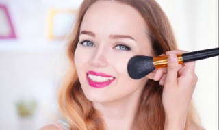 bb粉底液遮瑕的区别（遮瑕bb和粉底液的区别）