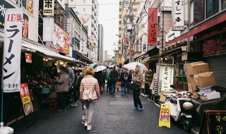 市场调查流程（市场调查流程包括几个阶段）