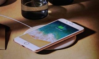 如何不用充电器给iPhone充电（iphone用别的充电器怎么充不了电）