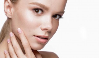 蒸脸器可以用爽肤水吗 蒸脸器可以用爽肤水吗怎么清洗