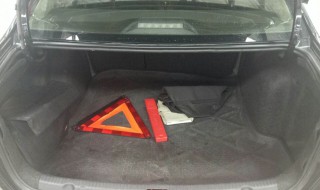 13款朗逸后备箱打不开怎么办（13款朗逸后备箱突然打不开）