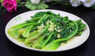 蒜蓉炒青菜如何做（蒜蓉炒青菜如何做窍门）