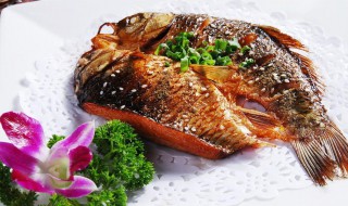 如何做辣鲫鱼干（鲫鱼干怎么做好吃法）